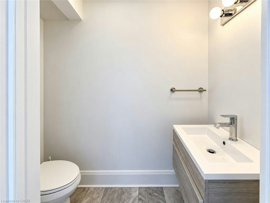 654 Dunsmure Road, Hamilton, ON, L8H 1H7 - 7
