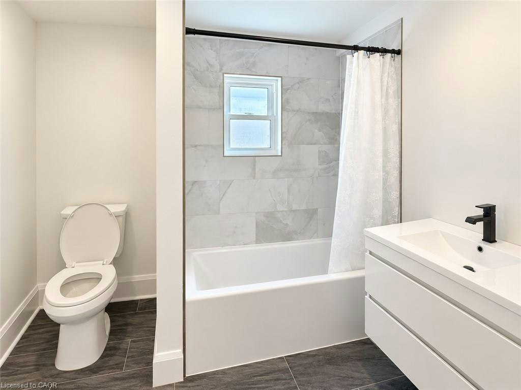 654 Dunsmure Road, Hamilton, ON, L8H 1H7 - 13