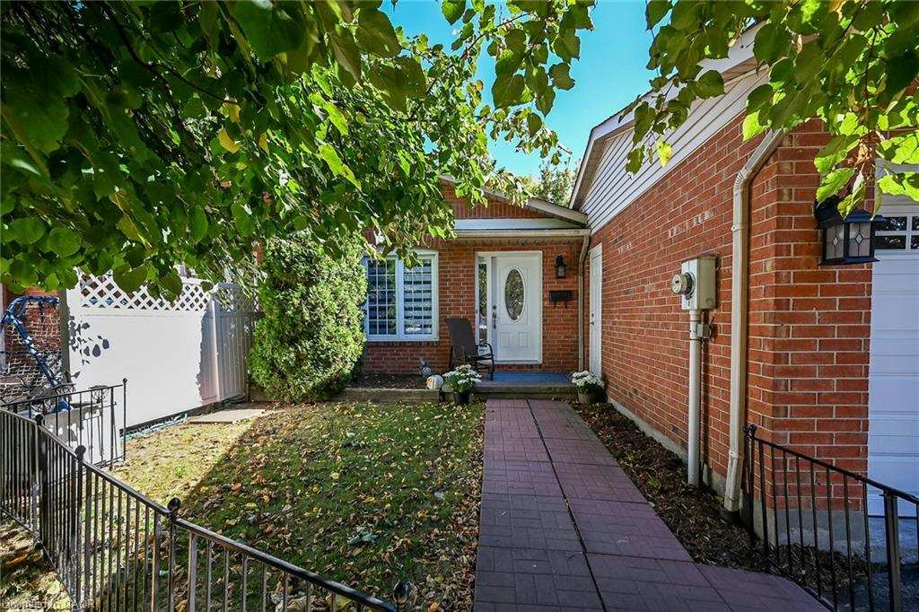 89 Stoney Brook Crescent - 2