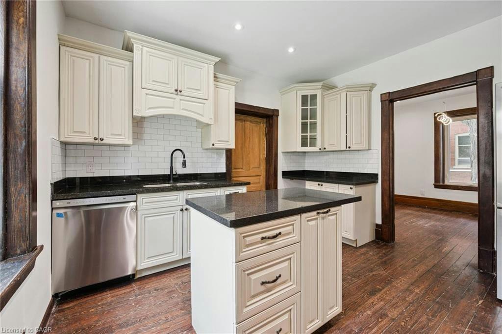 245 Lowther Street S, Cambridge, ON, N3H 1Y6 - 12