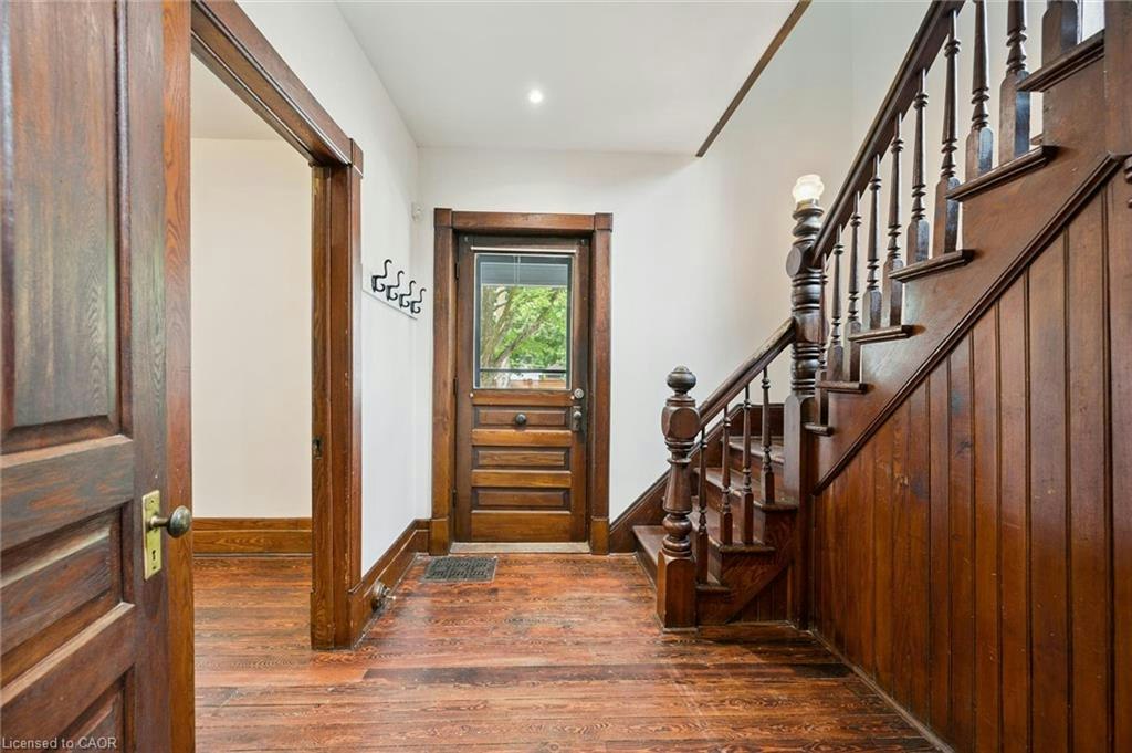 245 Lowther Street S, Cambridge, ON, N3H 1Y6 - 4