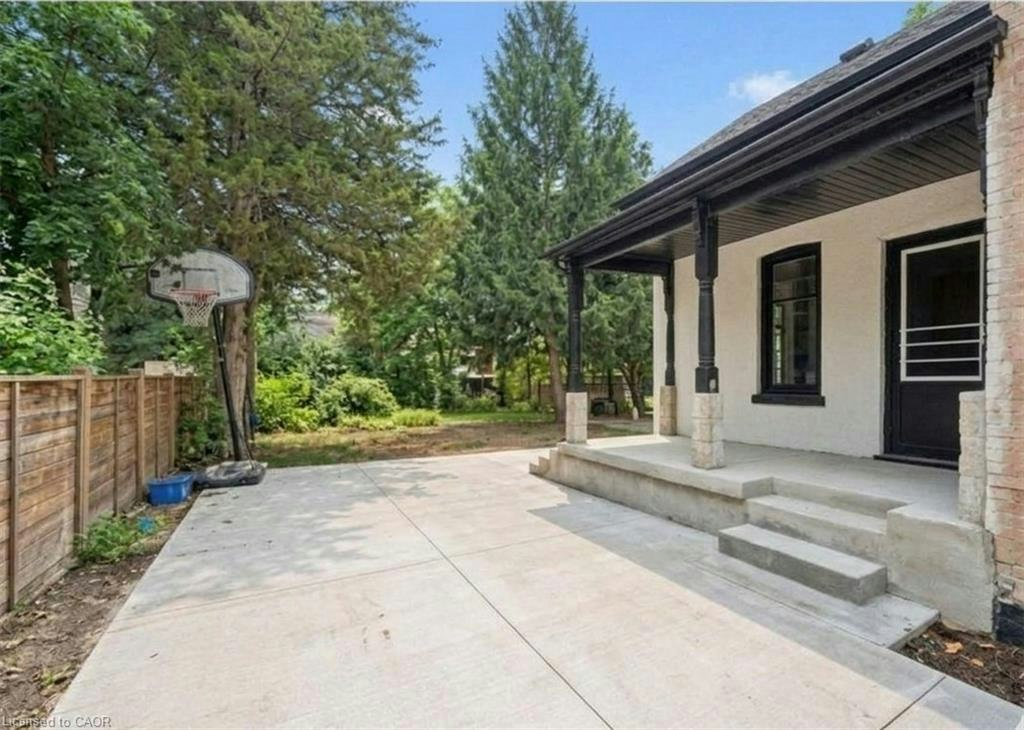 245 Lowther Street S, Cambridge, ON, N3H 1Y6 - 46