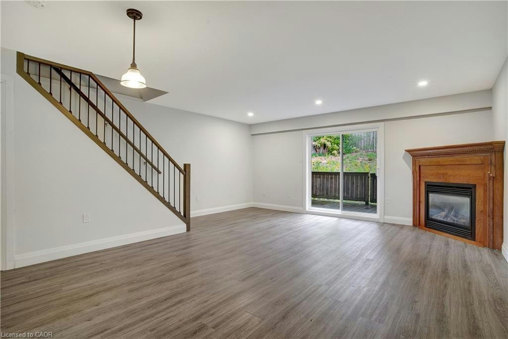 25-162 Jansen Avenue, Kitchener, ON, N2A 2L7 - 4