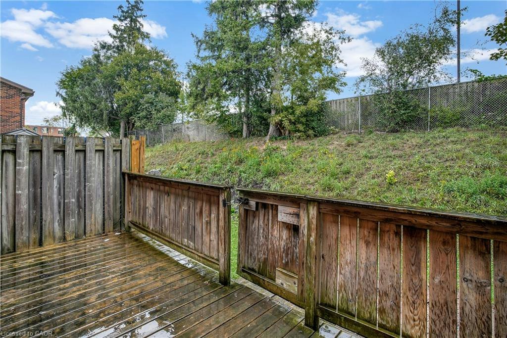 25-162 Jansen Avenue, Kitchener, ON, N2A 2L7 - 23