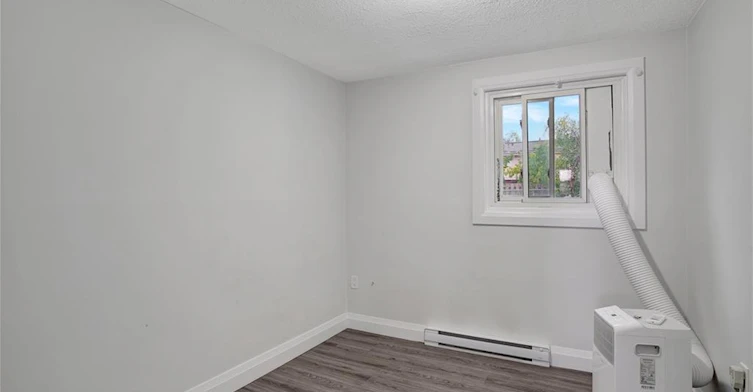 25-162 Jansen Avenue, Kitchener, ON, N2A 2L7 - 13