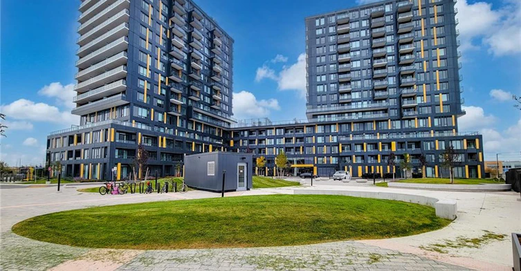 113-4878 Powers Common, Burlington, ON, L7M 2B4