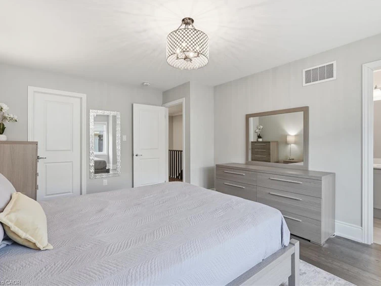 77 Borers Creek Circle, Hamilton, ON, L8B 1W3 - 32