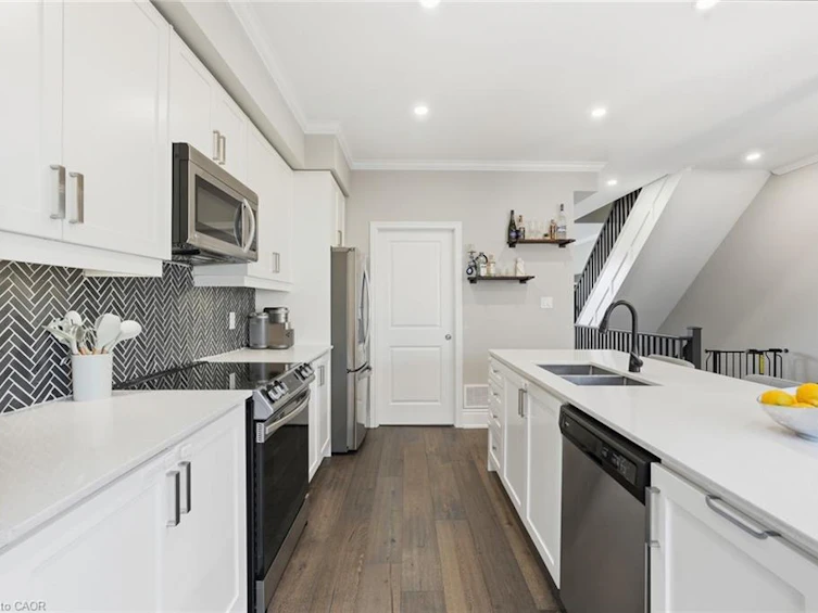 77 Borers Creek Circle, Hamilton, ON, L8B 1W3 - 18