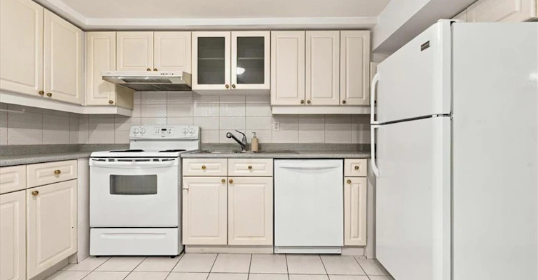 Lower-1374 Heritage Way, Oakville, ON, L6M 3C9 - 9
