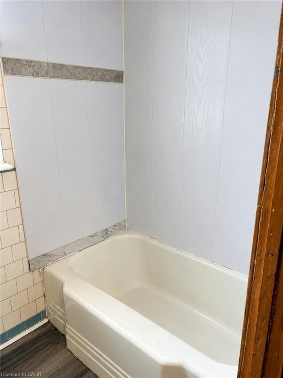 MAIN-4 West Avenue N, Hamilton, ON, L8L 5B8 - 9