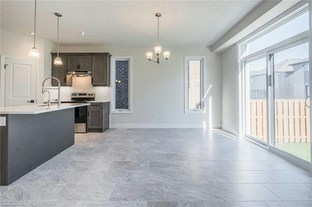 354 Beechdrops Drive, Waterloo, ON, N2V 0E8 - 5