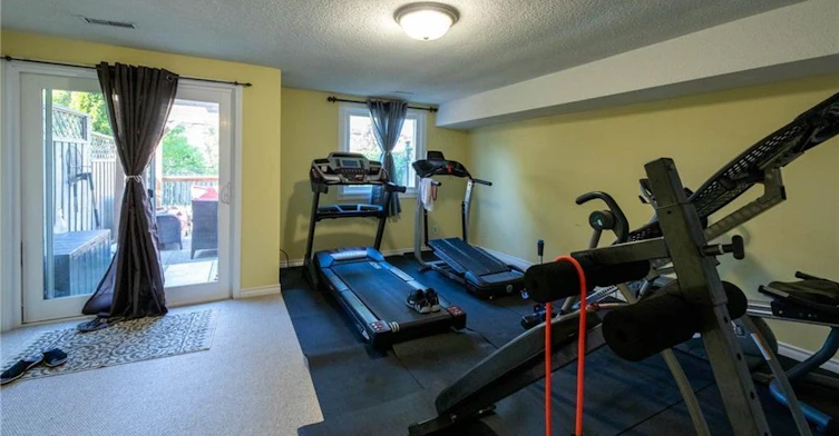 15-26 Moss Boulevard, Hamilton, ON, L9H 6W7 - 15