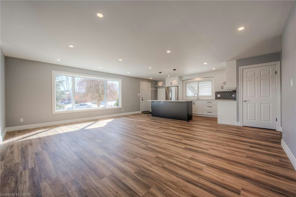 1-262 Ross Avenue, Kitchener, ON, N2A 1V6