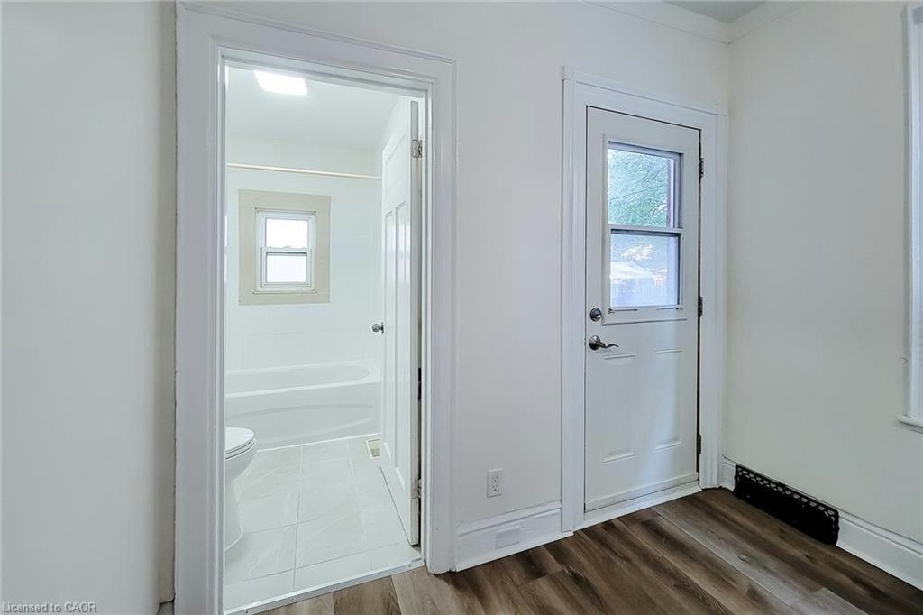 1-108 Kensington Avenue N, Hamilton, ON, L8L 7N2 - 18