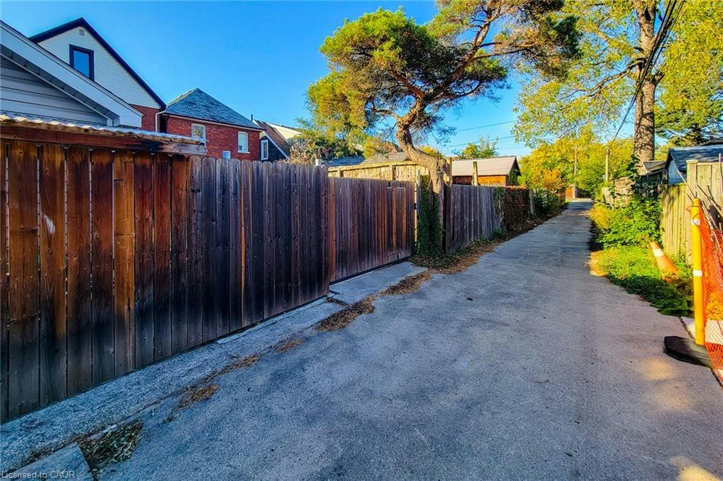 2-108 Kensington Avenue N, Hamilton, ON, L8L 7N2 - 35