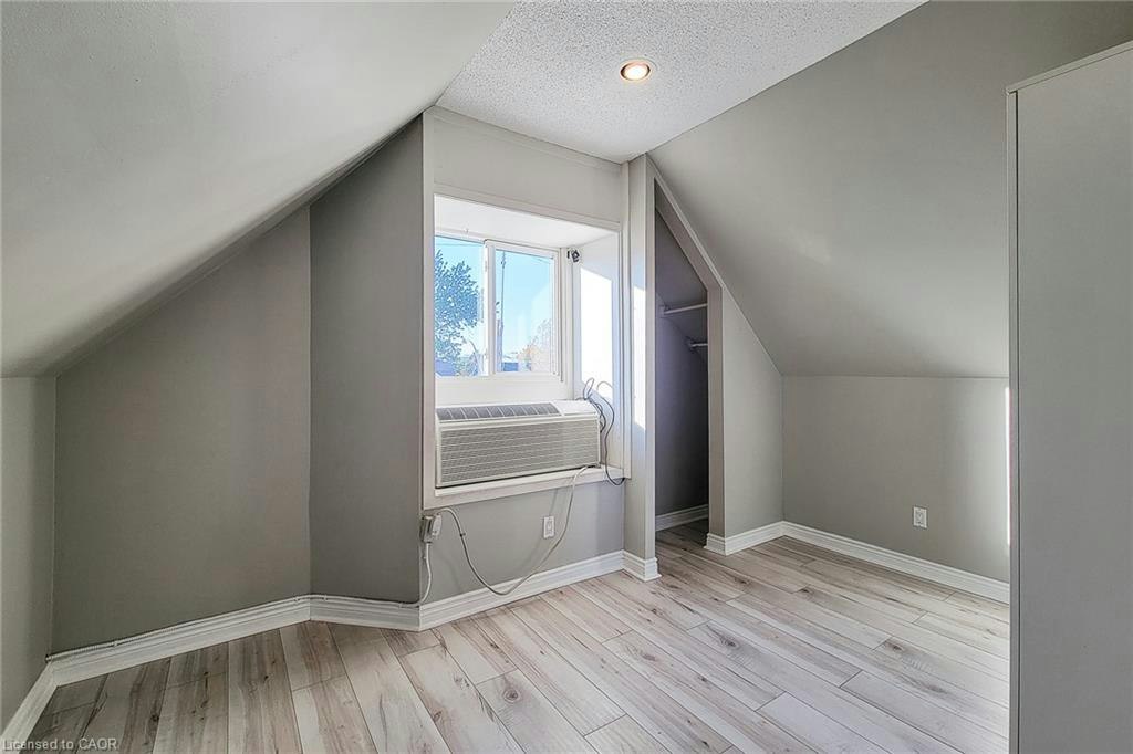 2-108 Kensington Avenue N, Hamilton, ON, L8L 7N2 - 19