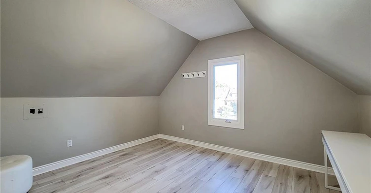 2-108 Kensington Avenue N, Hamilton, ON, L8L 7N2 - 23
