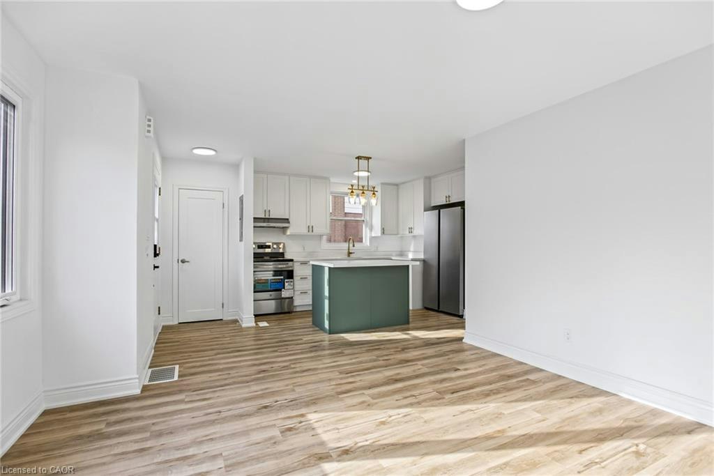 Upper-156 East 36th Street, Hamilton, ON, L8V 3Z4 - 12