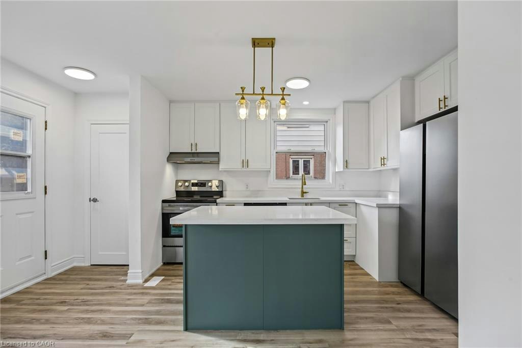 Upper-156 East 36th Street, Hamilton, ON, L8V 3Z4 5
