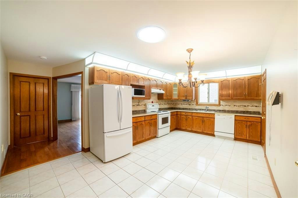 Main-147 Locheed Drive, Hamilton, ON, L8T 4Z7 - 4
