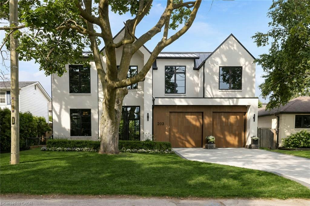 203 Weybourne Road, Oakville, ON, L6K 2T7