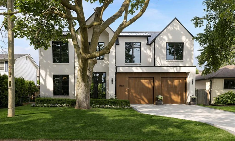 203 Weybourne Road