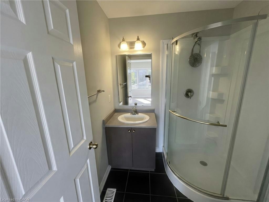 48-12 Poplar Drive, Cambridge, ON, N3C 3X2 - 7
