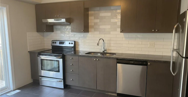 48-12 Poplar Drive, Cambridge, ON, N3C 3X2 - 2