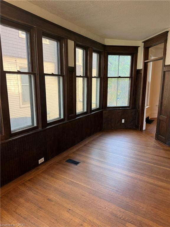 MAIN-73 Sherman Avenue S, Hamilton, ON, L8M 2P8 - 17
