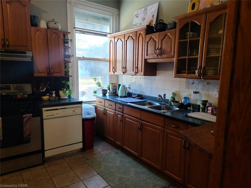 MAIN-73 Sherman Avenue S, Hamilton, ON, L8M 2P8 - 12
