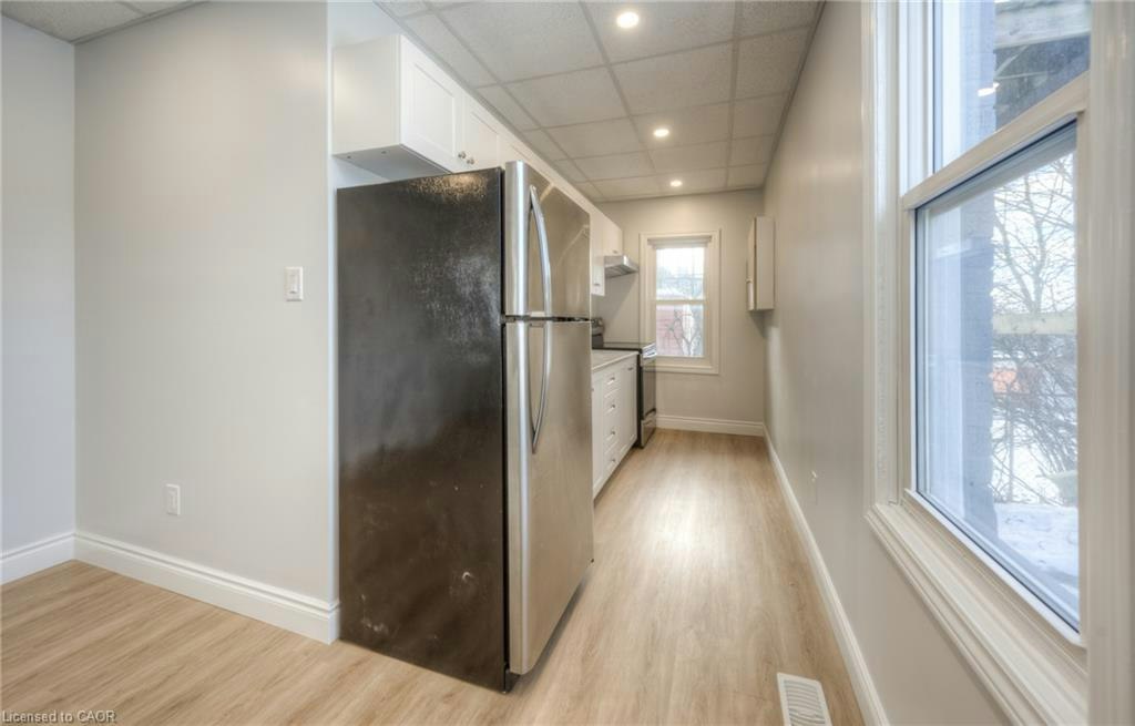 2-18 Stirling Avenue N, Kitchener, ON, N2H 3G5 - 7