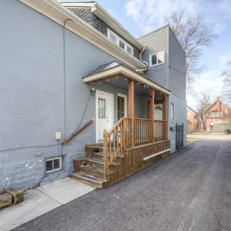 2-18 Stirling Avenue N, Kitchener, ON, N2H 3G5 - 2