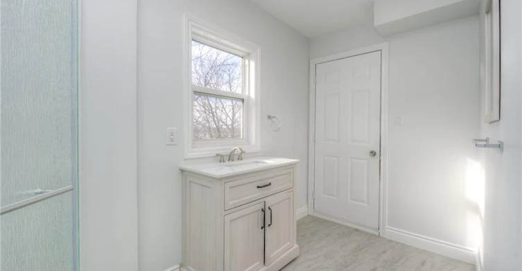 2-18 Stirling Avenue N, Kitchener, ON, N2H 3G5 - 14