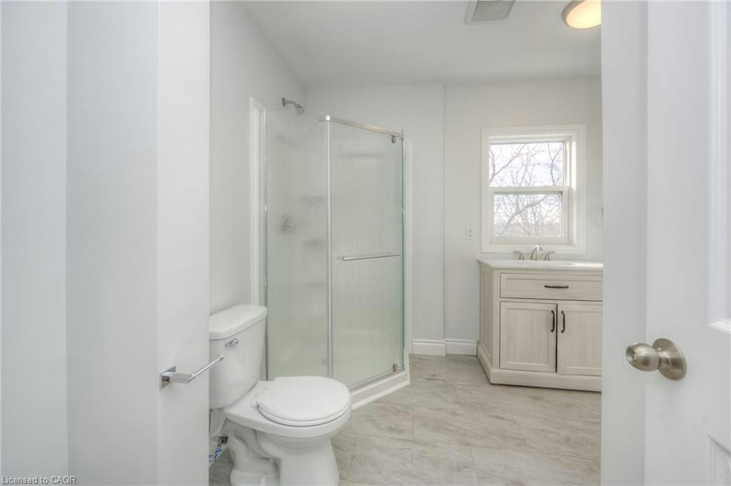 2-18 Stirling Avenue N, Kitchener, ON, N2H 3G5 - 13