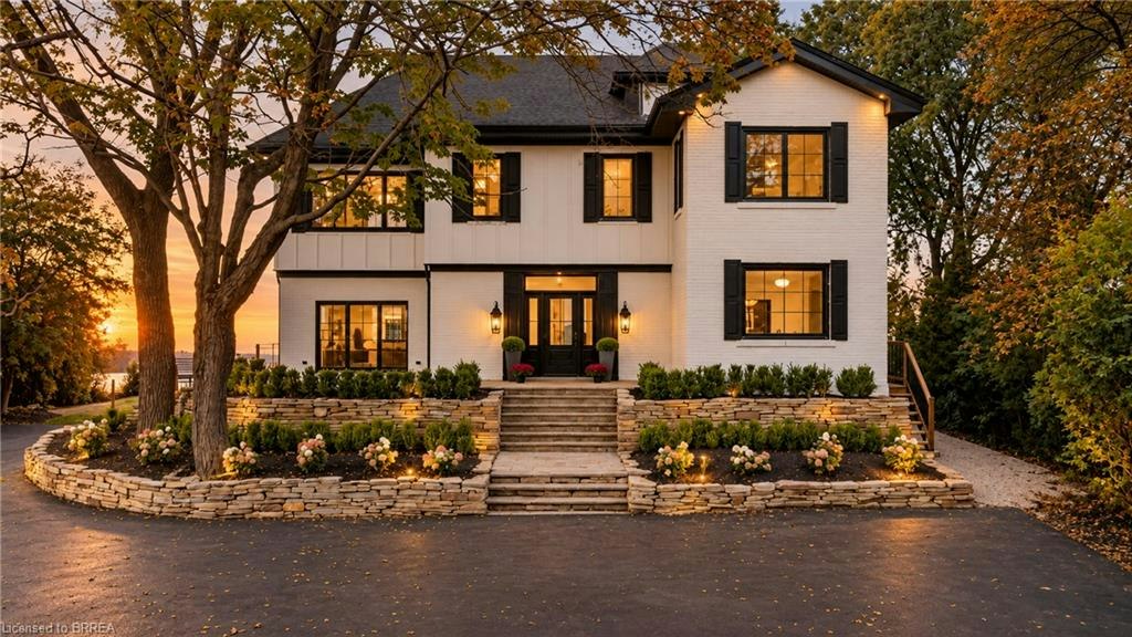5 Bull's Lane, Hamilton, ON, L9A 1C7