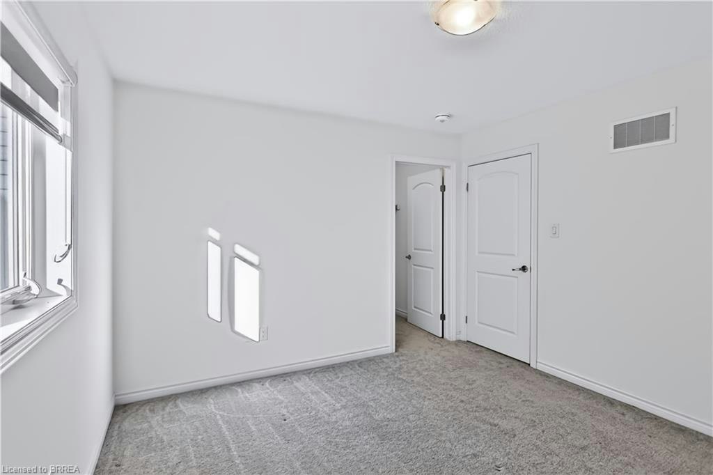 1 Rowley Street, Brantford, ON, N3S 0J6 - 37