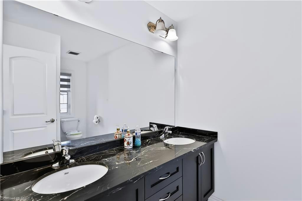 1 Rowley Street, Brantford, ON, N3S 0J6 - 32