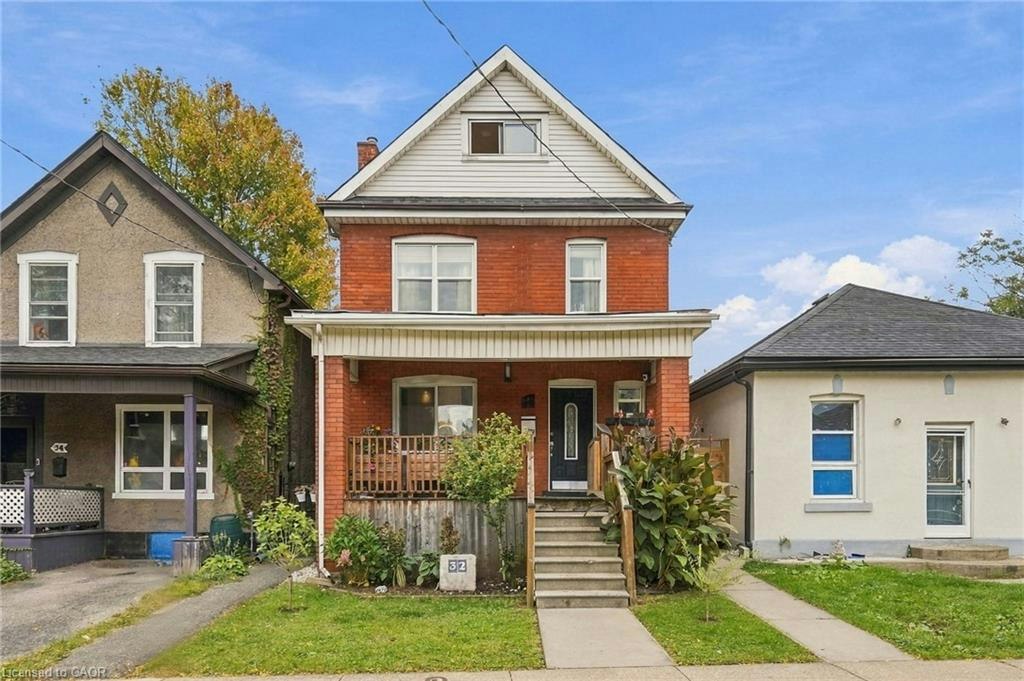 32 Oak Avenue, Hamilton, ON, L8L 5M8