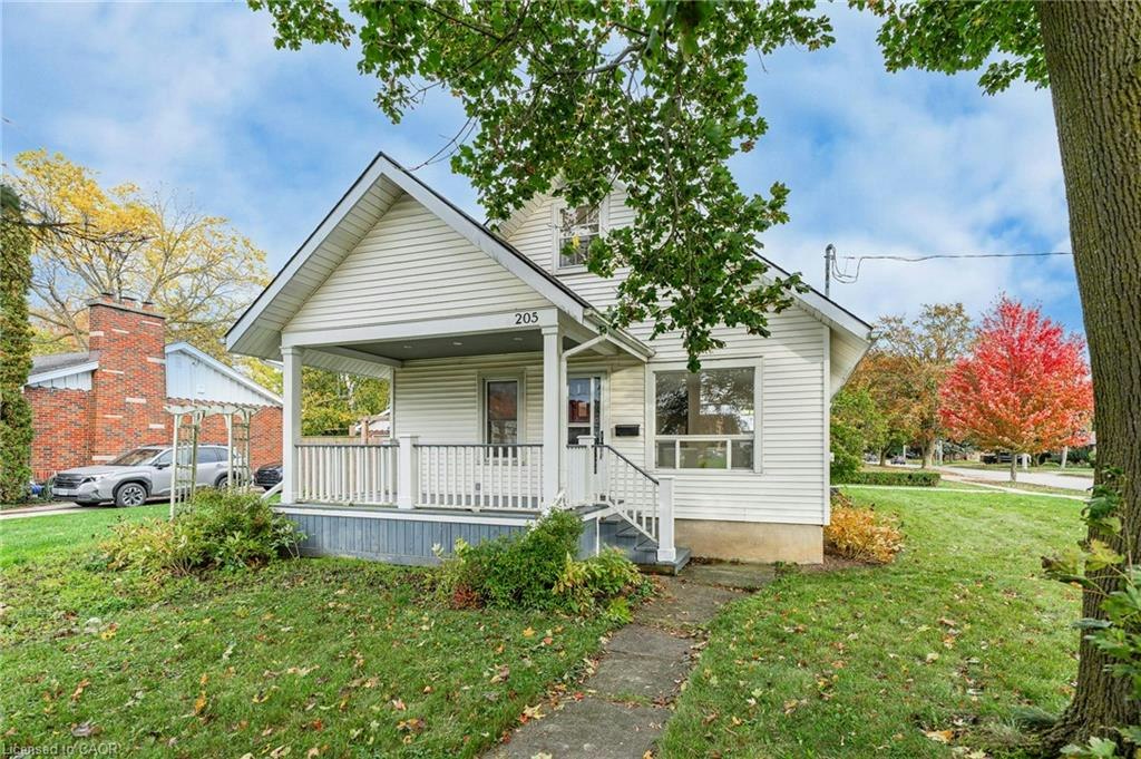 205 St. Vincent Street, Stratford, ON, N5A 2X2