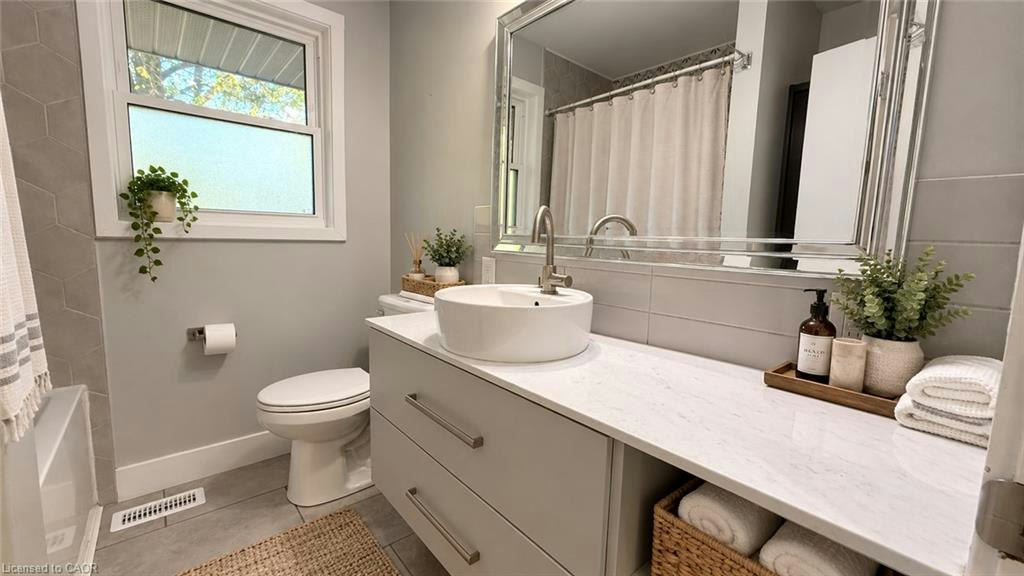 Main Floor-131 Kinzie Avenue, Kitchener, ON, N2A 2J7 - 9