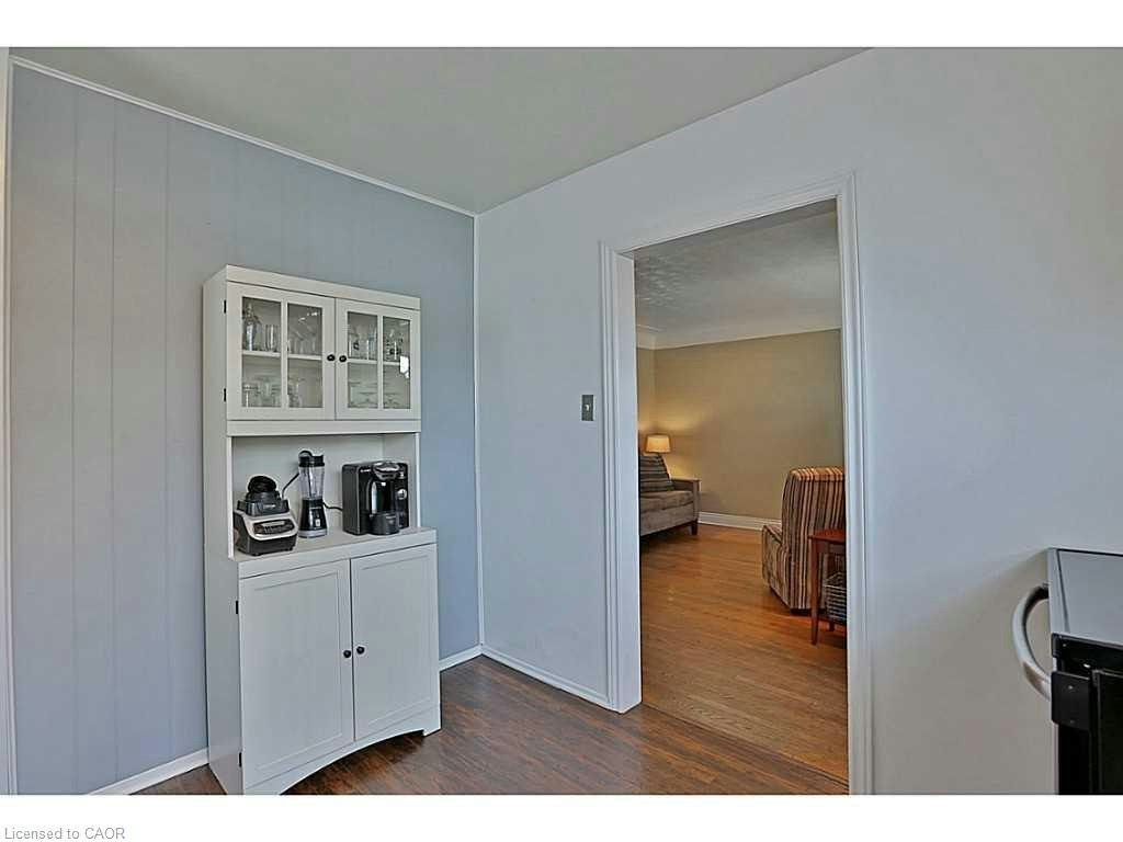 Upper Lvl-606 Brucedale Avenue E, Hamilton, ON, L8V 1P5 - 8