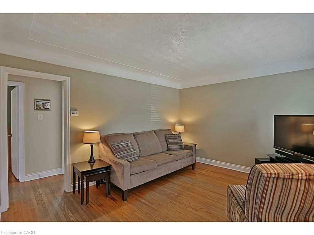 Upper Lvl-606 Brucedale Avenue E, Hamilton, ON, L8V 1P5 4