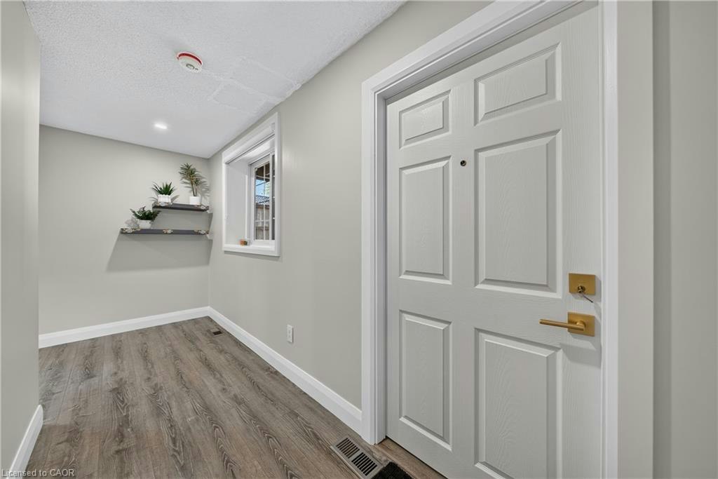 lower-3 Ivy Lane Court, Kitchener, ON, N2N 3P8 - 8