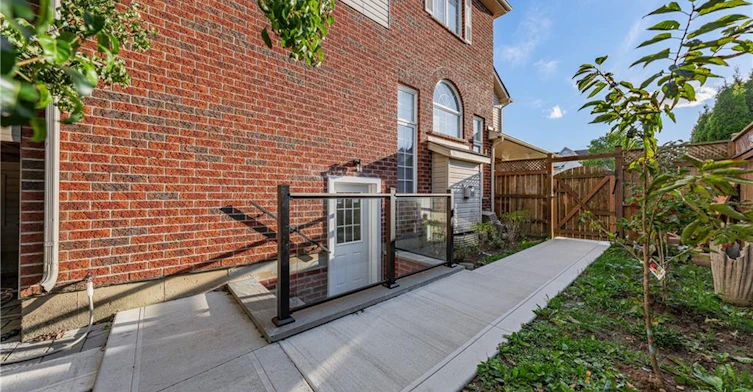 lower-3 Ivy Lane Court, Kitchener, ON, N2N 3P8 - 3