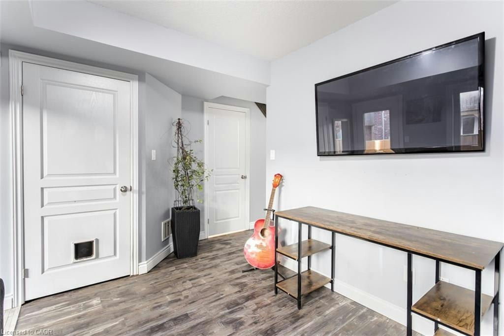 14 Kenridge Terrace, Hamilton, ON, L8J 0G4 - 6