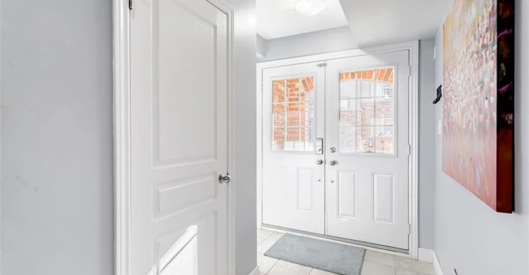 14 Kenridge Terrace, Hamilton, ON, L8J 0G4 - 2