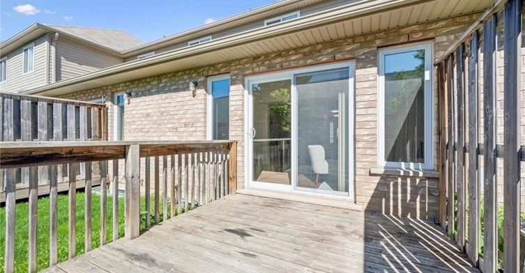 24-555 Chablis Drive, Waterloo, ON, N2T 2Y1 - 25