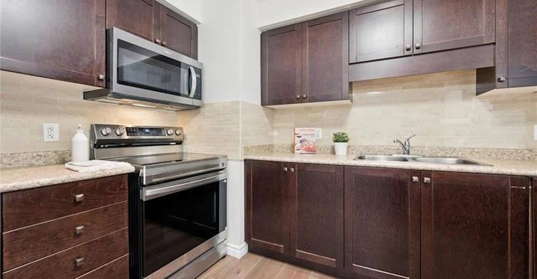 24-555 Chablis Drive, Waterloo, ON, N2T 2Y1 - 10