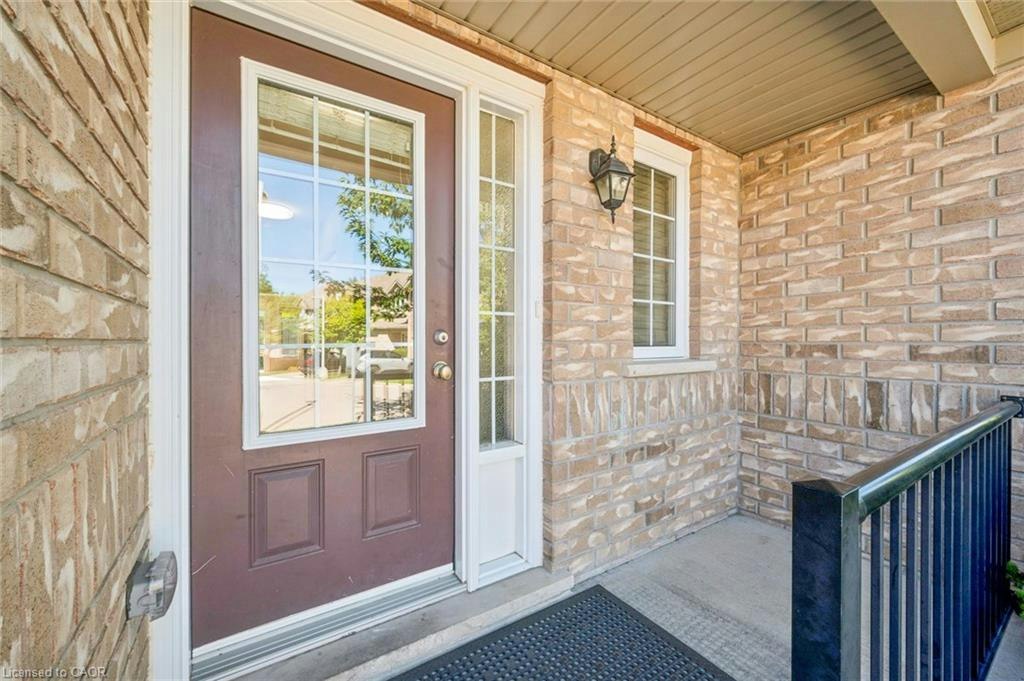 24-555 Chablis Drive, Waterloo, ON, N2T 2Y1 - 2