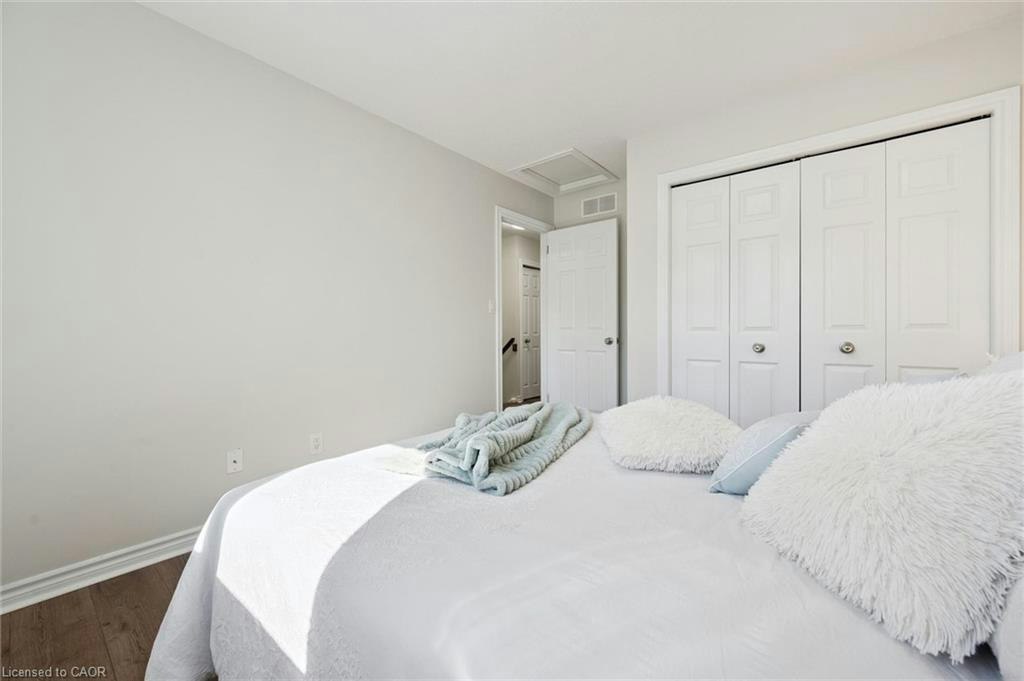 24-555 Chablis Drive, Waterloo, ON, N2T 2Y1 - 16